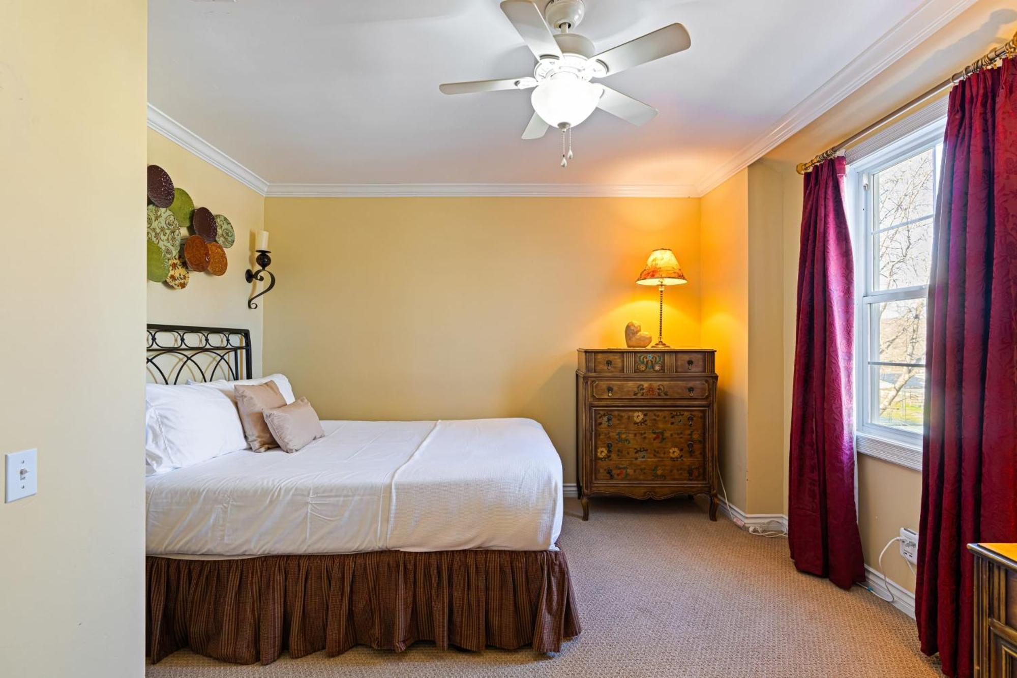 Victorian Manor In Paso Robles Wine Country Pool Hot Tub Firepit Tennis Court Sleeps 28 Exterior photo
